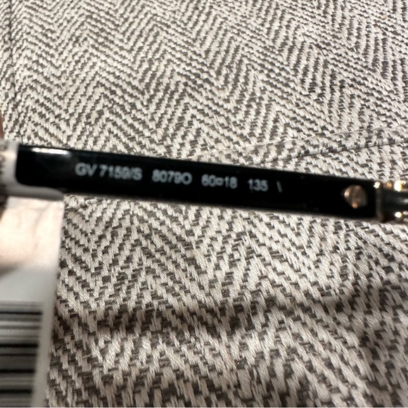 Givenchy Sunglasses - Picture 7 of 7